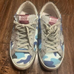 Blue camo sneaks